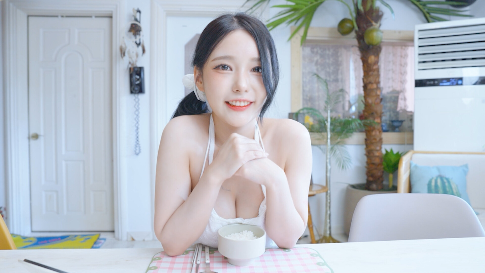 Too Hot to Be True FMV dialogue scene